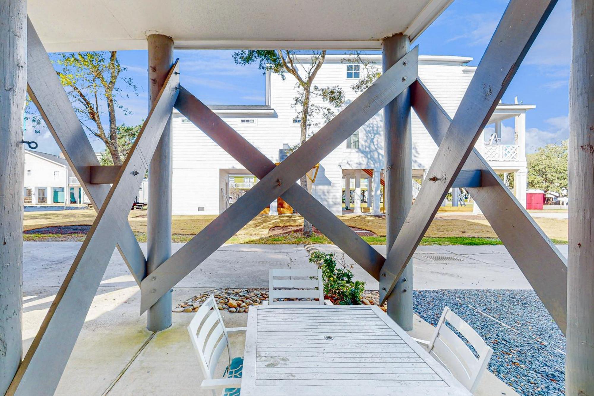 The Coral Stilt Villa Myrtle Beach Exterior photo