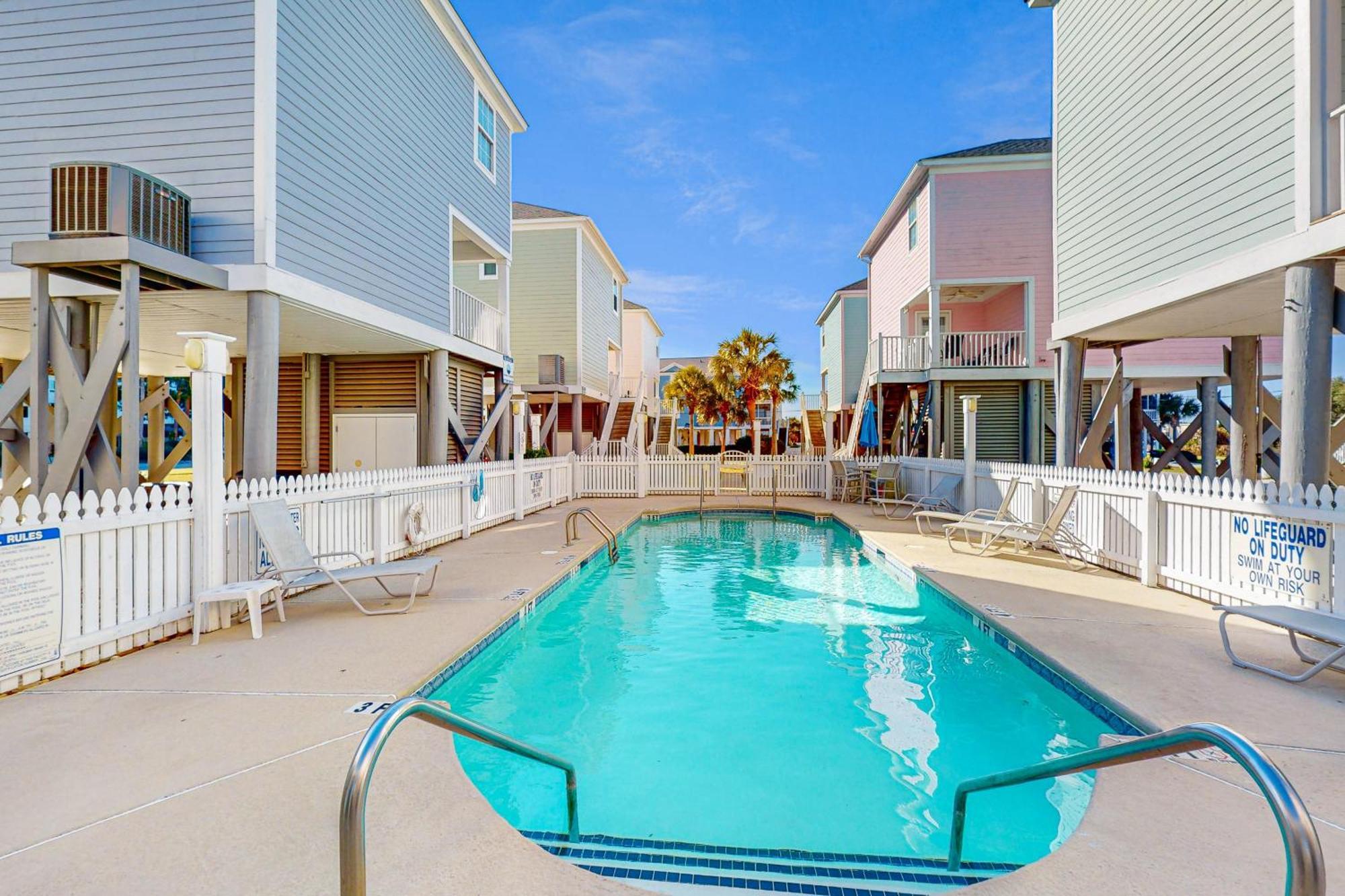 The Coral Stilt Villa Myrtle Beach Exterior photo
